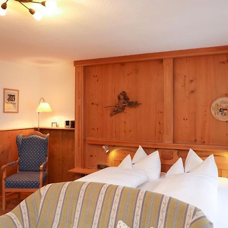 Beim Gschdoaga Apartment Mittenwald Luaran gambar