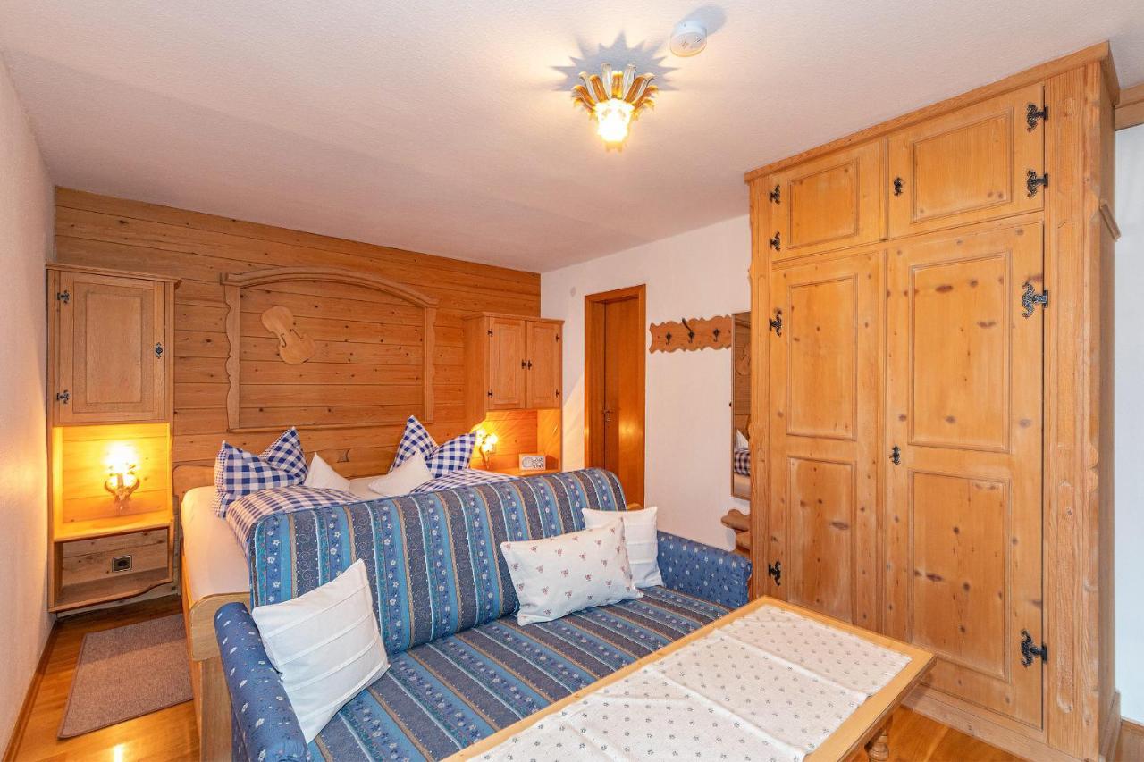 Beim Gschdoaga Apartment Mittenwald Luaran gambar