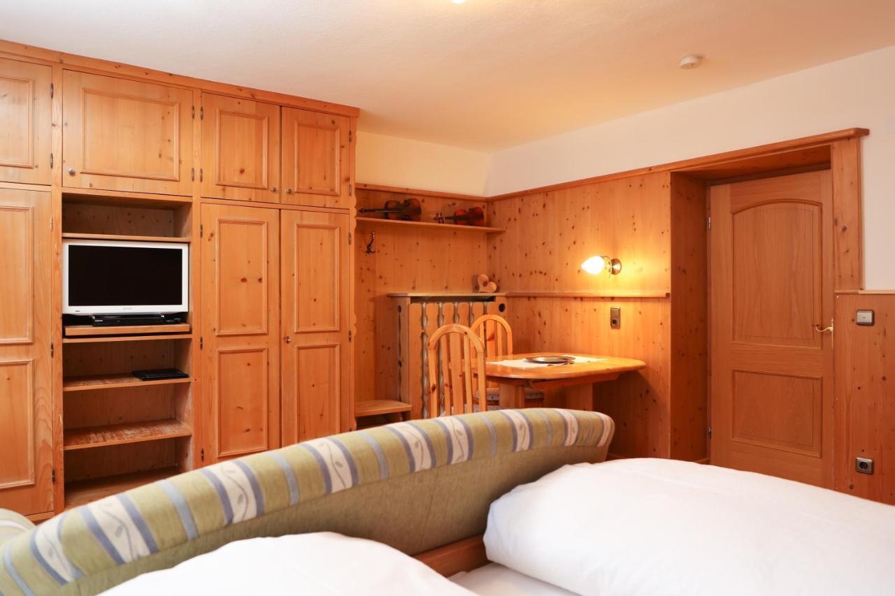 Beim Gschdoaga Apartment Mittenwald Luaran gambar