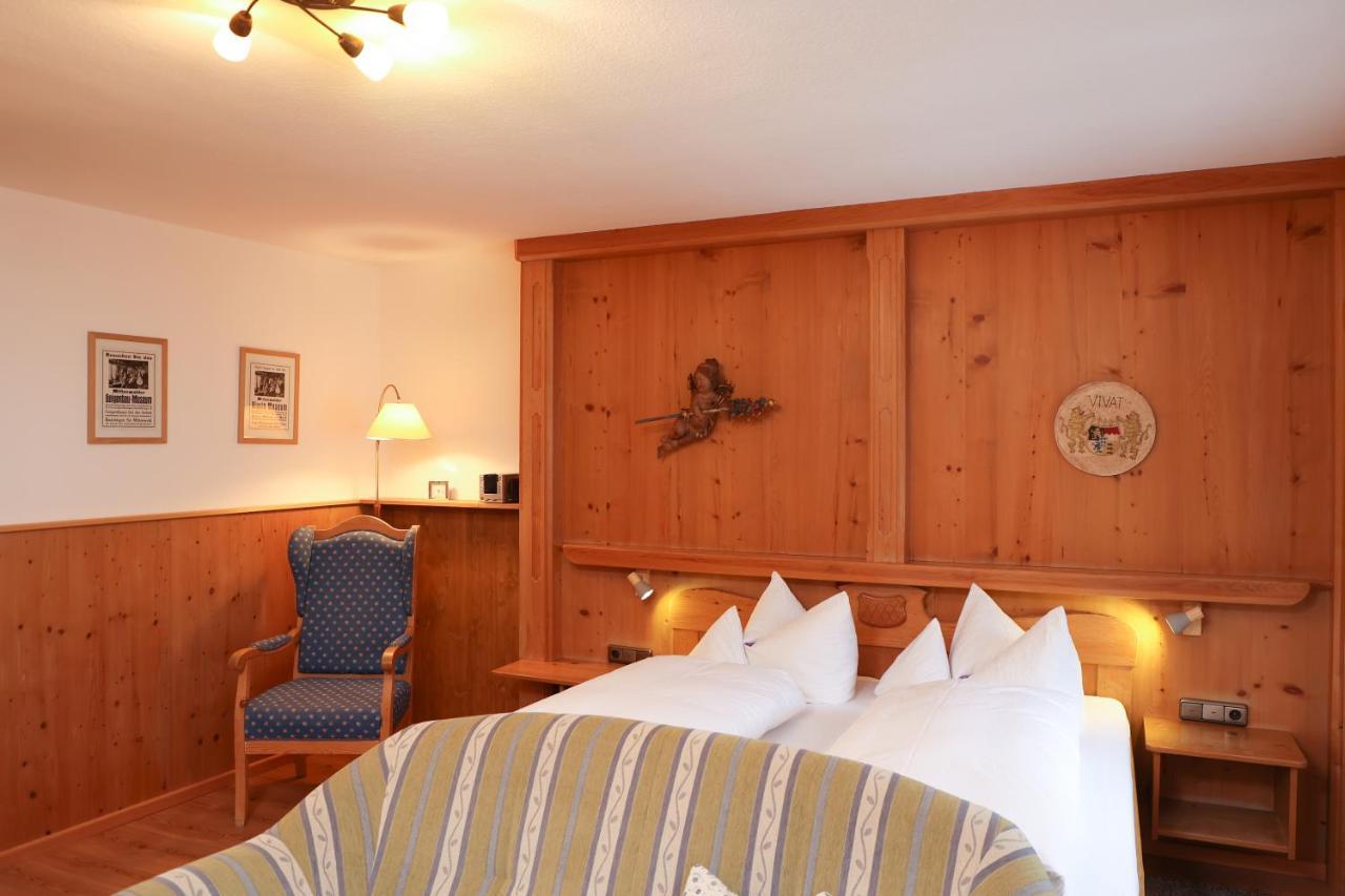 Beim Gschdoaga Apartment Mittenwald Luaran gambar
